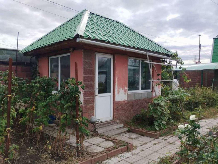 Коттедж/дом Уральская улица, 87 Коттедж/дом Уральская улица, 87