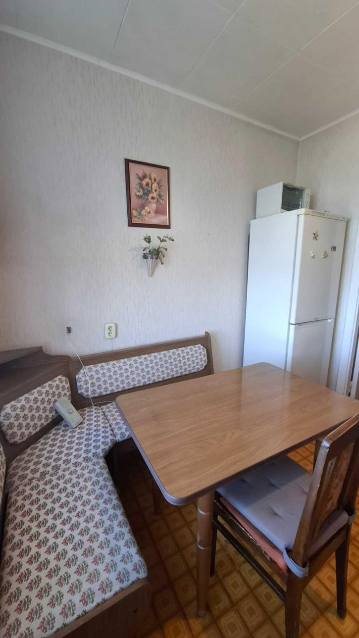 2-комн квартира Султанова ул, 24