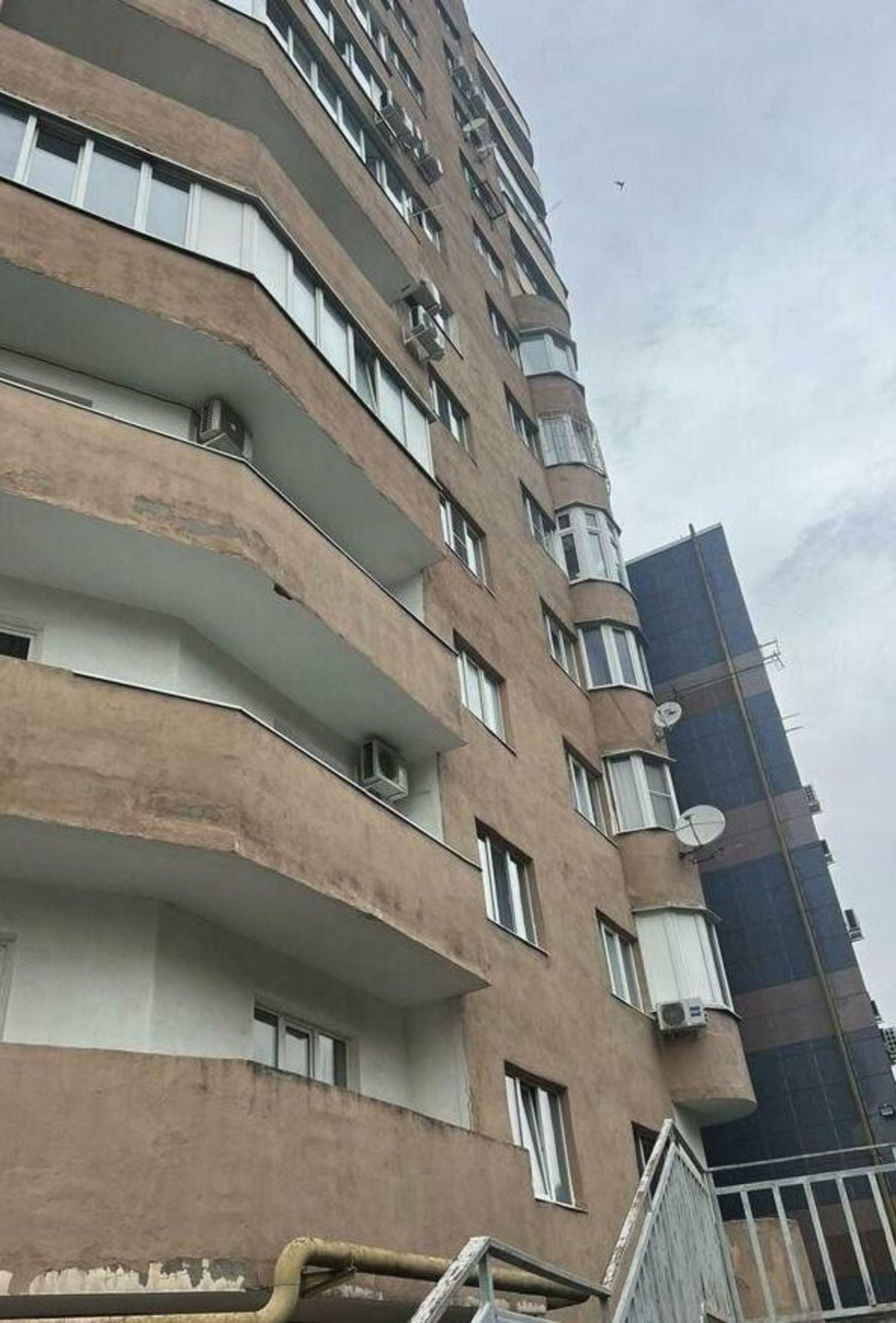 Купить квартиру за 8 000 000 рублей на Калинина ул, 5к1