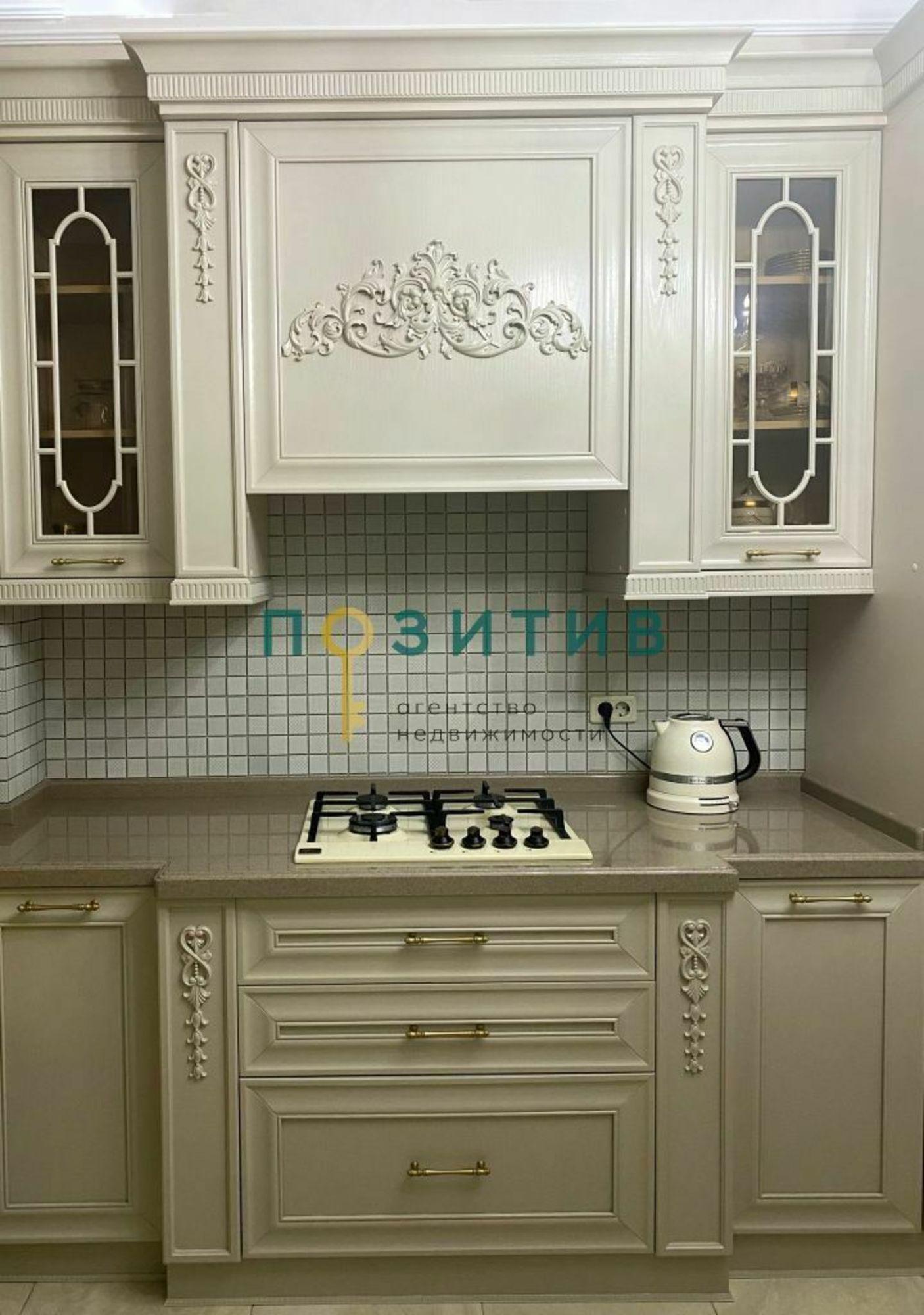 Купить квартиру за 13 500 000 рублей на Нежнова ул, 21к4