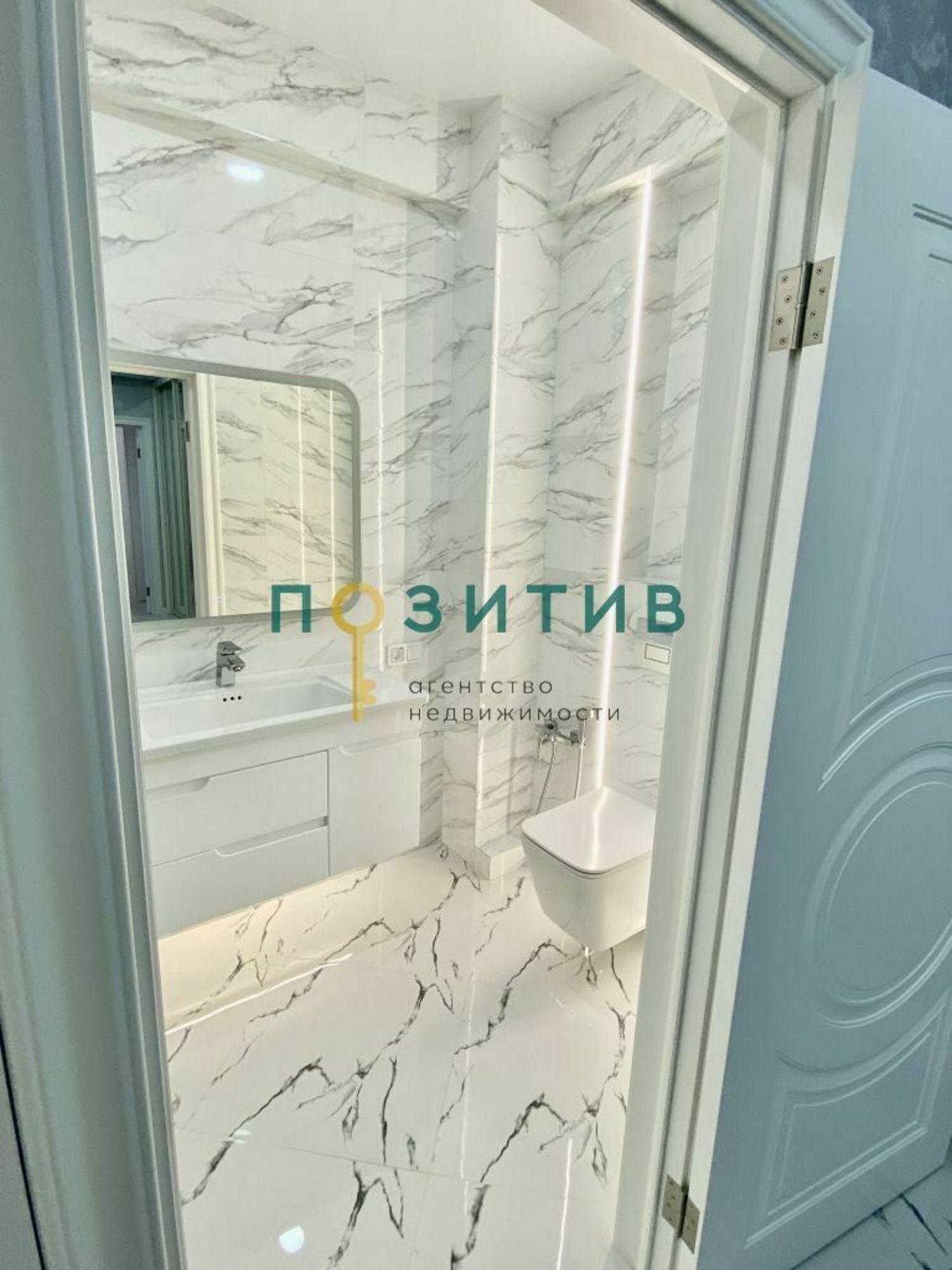 Купить квартиру за 12 200 000 рублей на Адмиральского ул, 1А