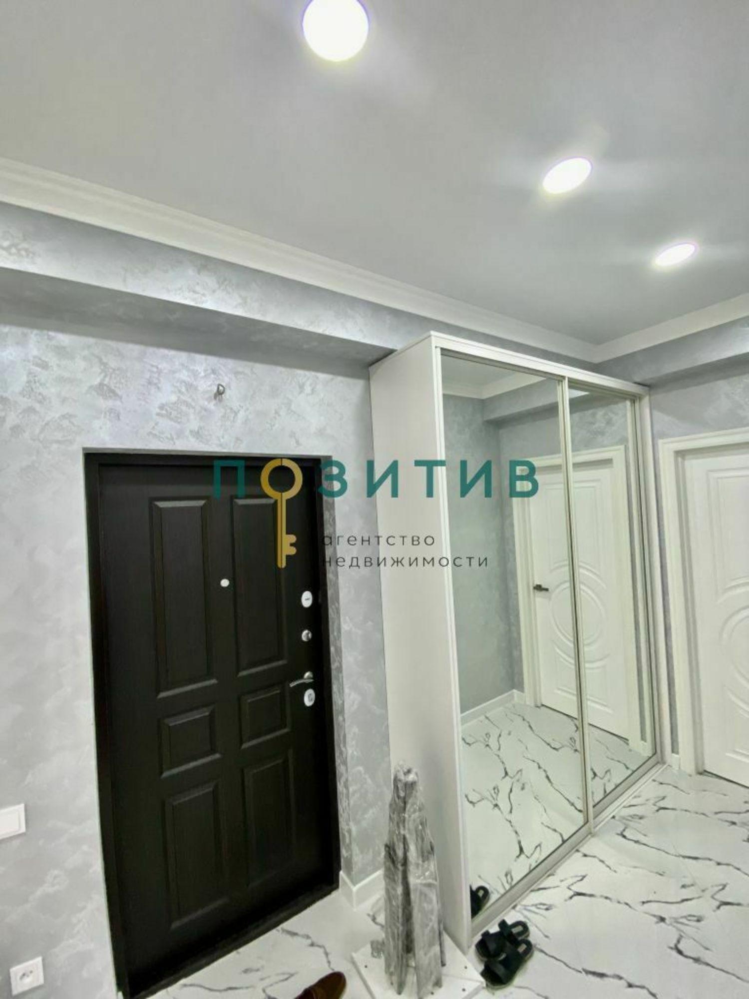 Купить квартиру за 12 200 000 рублей на Адмиральского ул, 1А