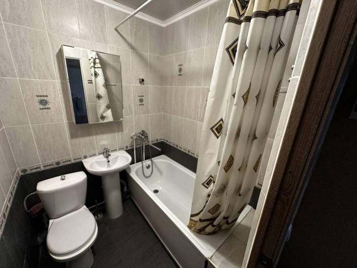 1-комн квартира Ермолова ул, 14к6