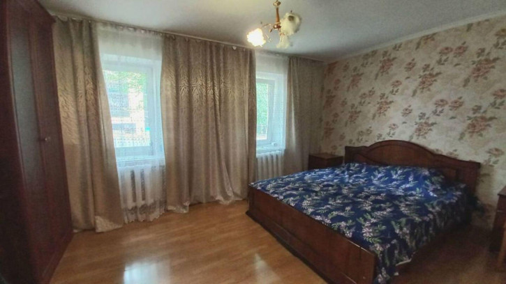 4-комн квартира Пастухова ул, 18