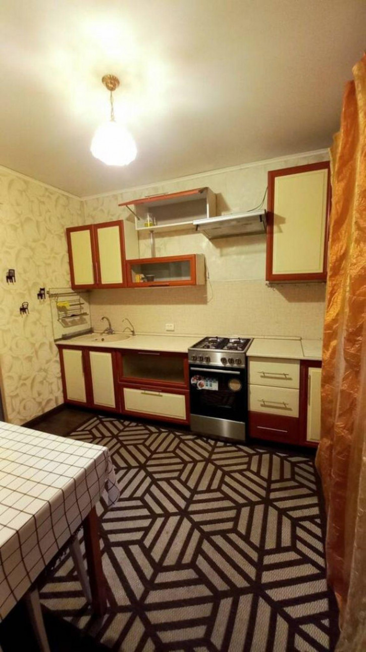 2-комн квартира Новоселов ул, 6