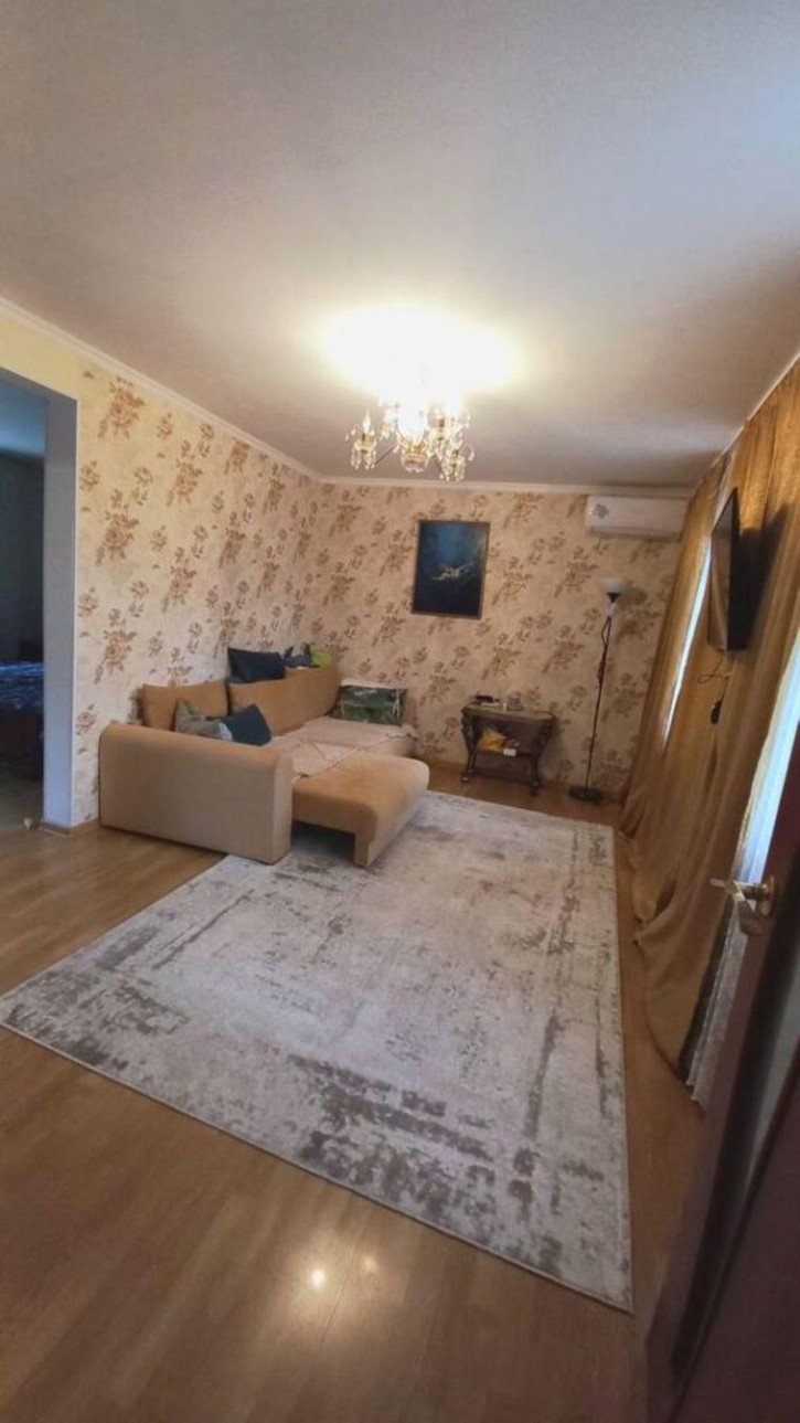4-комн квартира Пастухова ул, 18