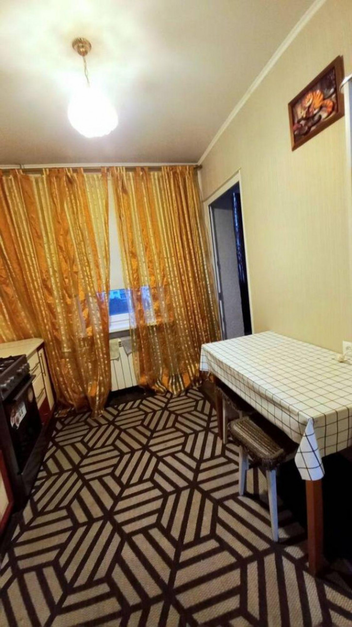 2-комн квартира Новоселов ул, 6