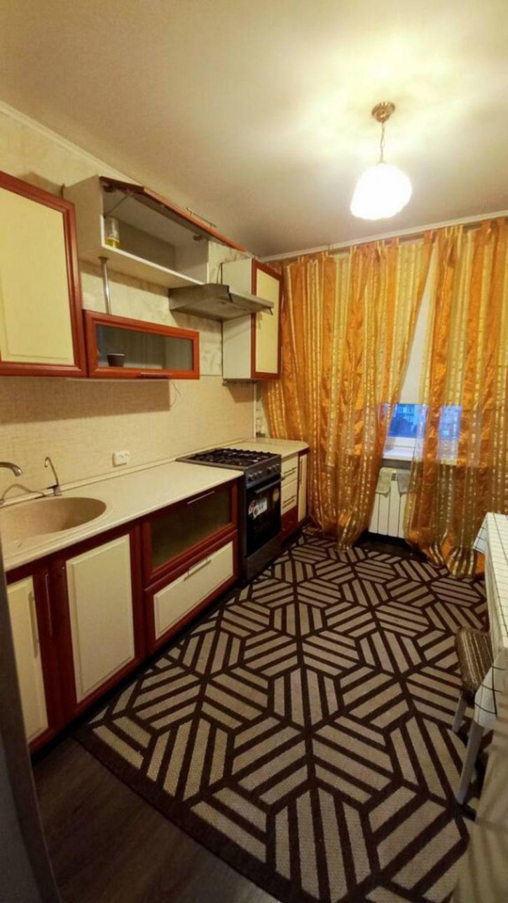 2-комн квартира Новоселов ул, 6