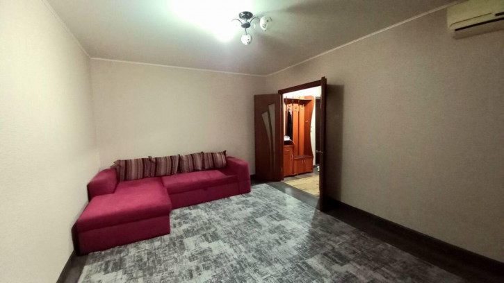 2-комн квартира Новоселов ул, 6