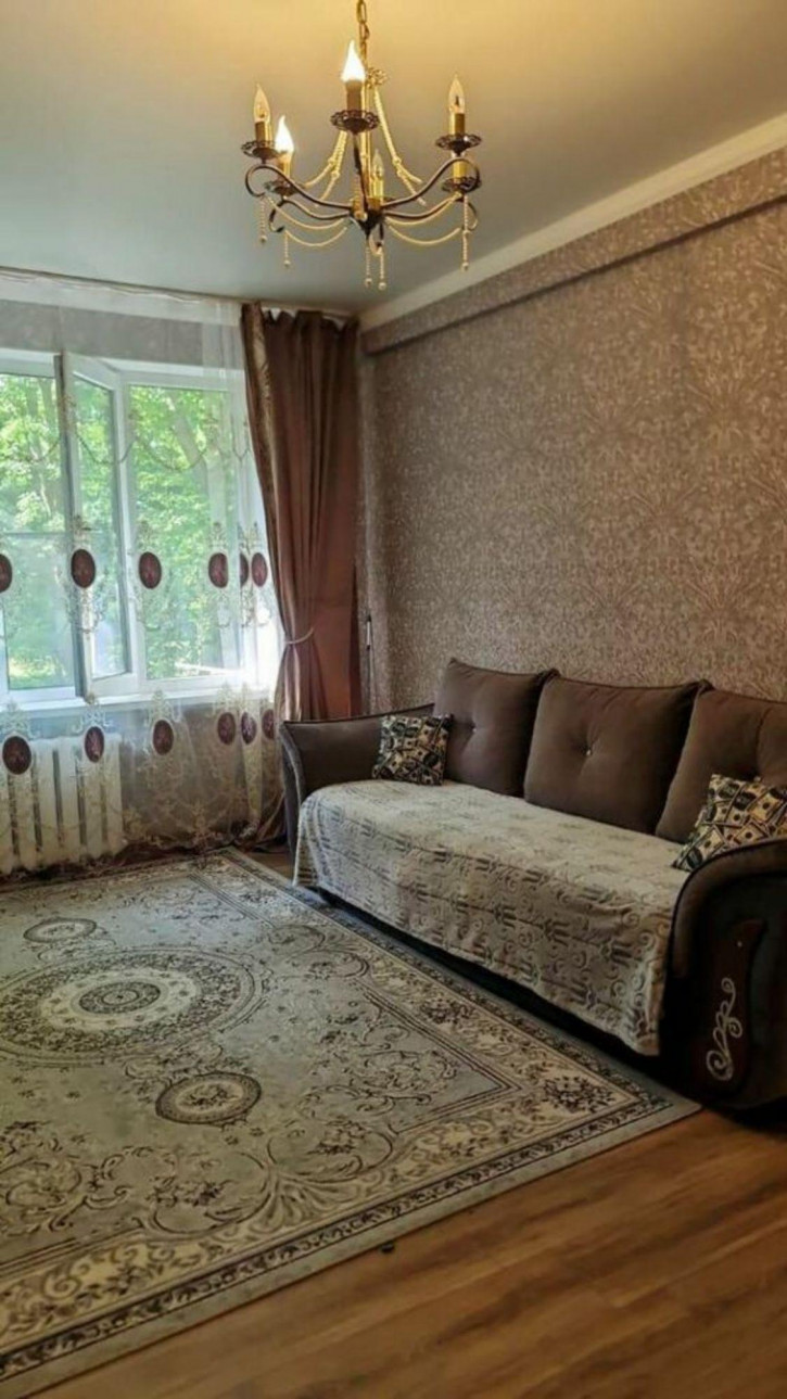 3-комн квартира Юлиуса Фучика ул, 4к1