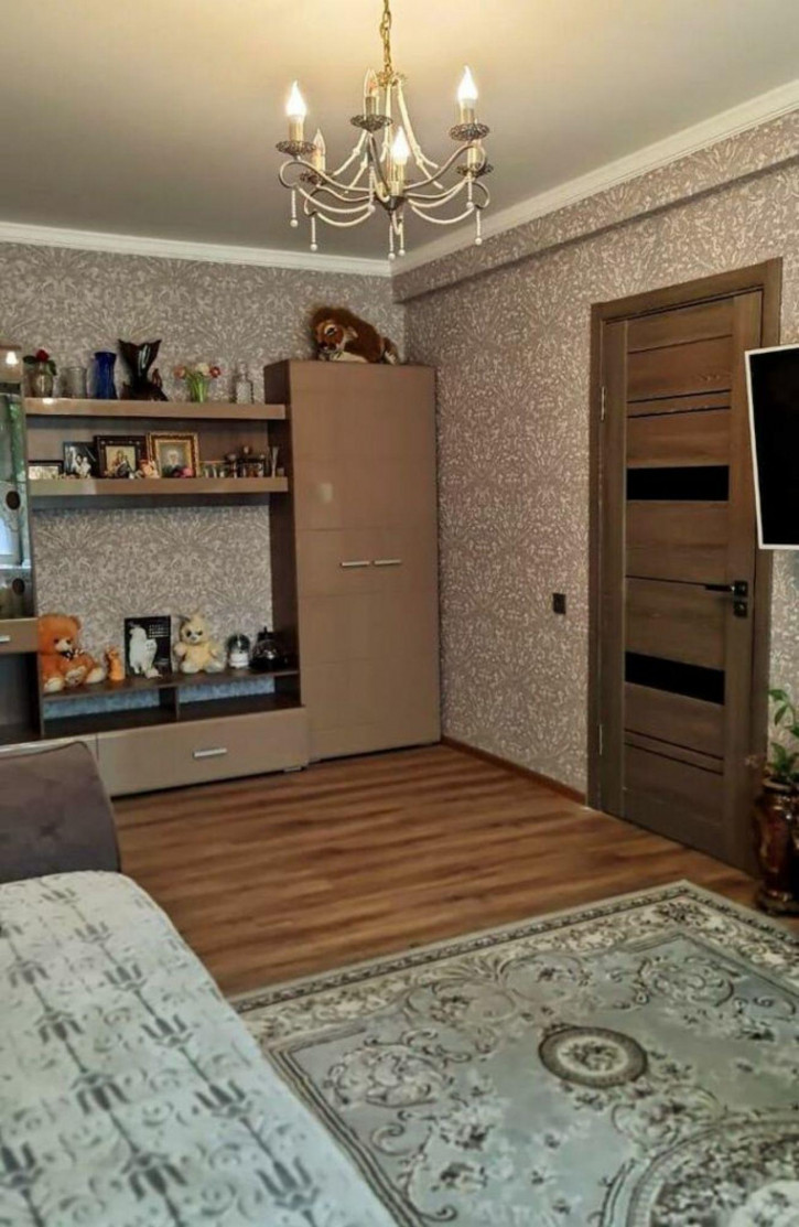 3-комн квартира Юлиуса Фучика ул, 4к1