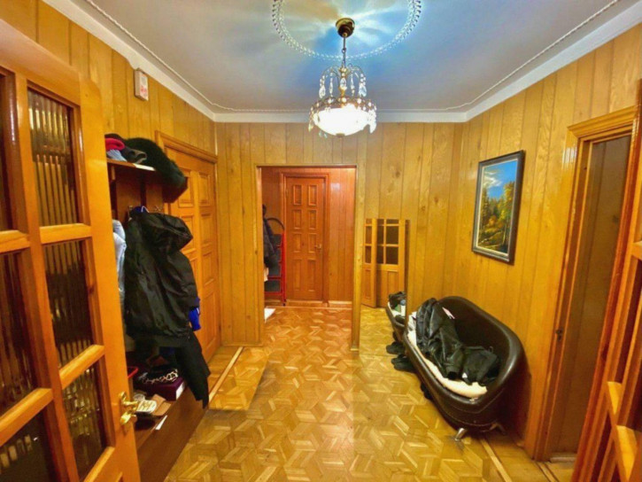 2-комн квартира Пирогова ул, 17к2