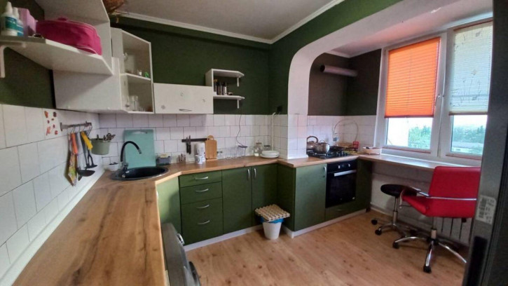 3-комн квартира Калинина ул, 2к2