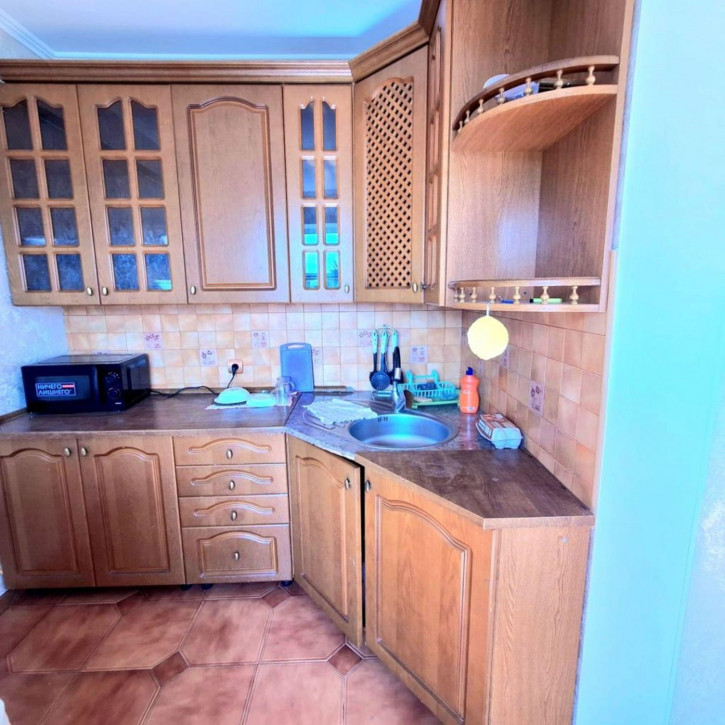 3-комн квартира Аллея Строителей ул, 8