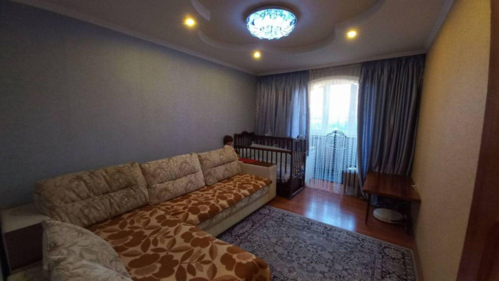 3-комн квартира Анджиевского ул, 140