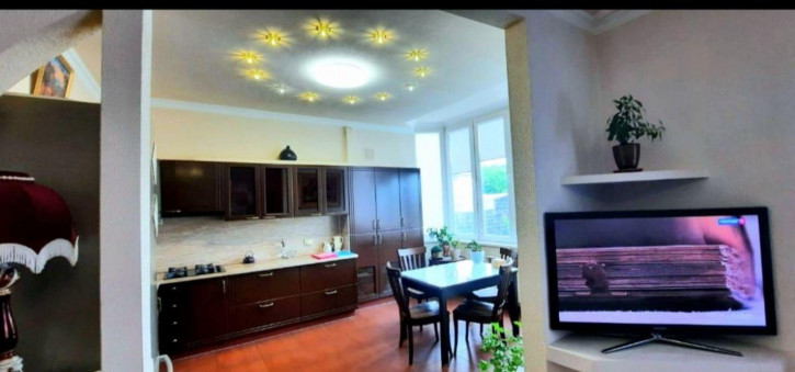2-комн квартира Коста Хетагурова ул, 105 2-комн квартира Коста Хетагурова ул, 105