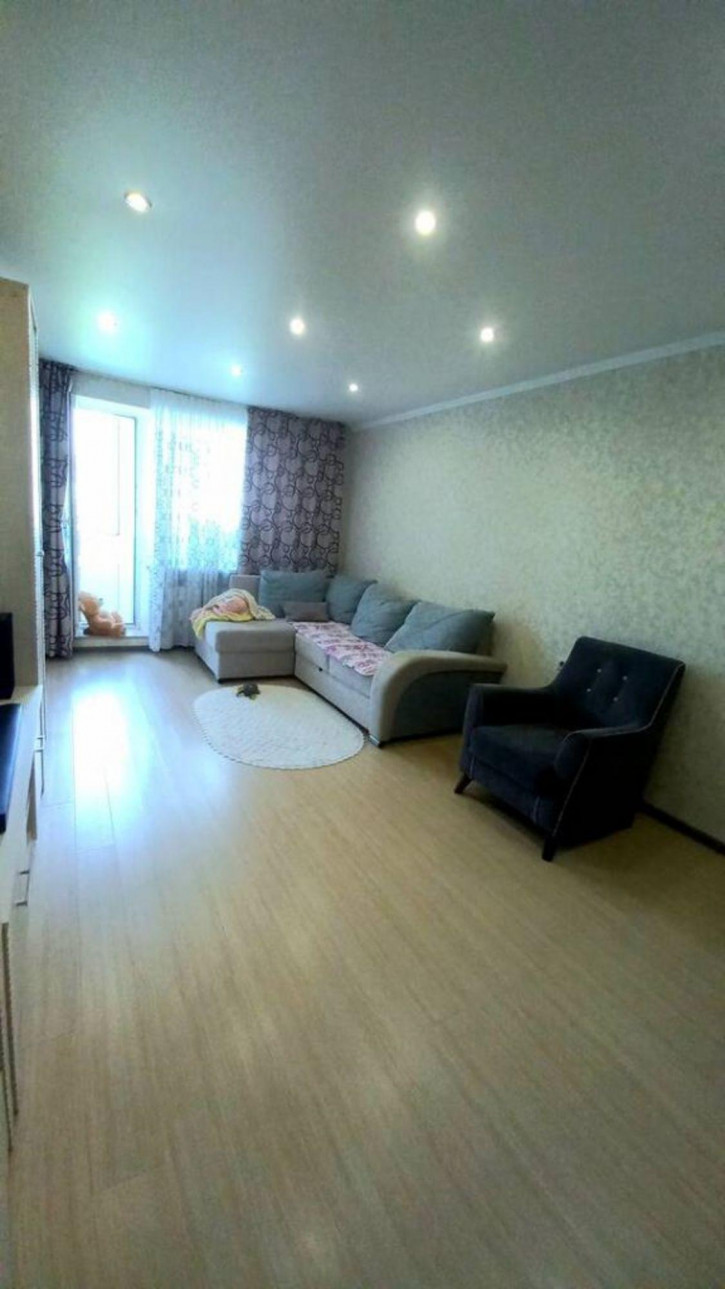 3-комн квартира Анджиевского ул, 136