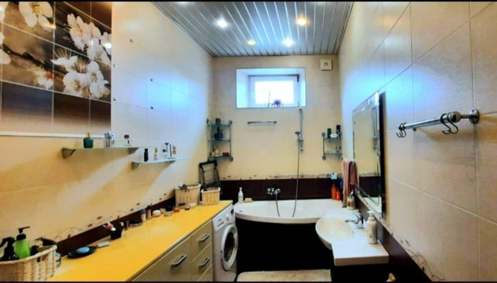 2-комн квартира Коста Хетагурова ул, 105 2-комн квартира Коста Хетагурова ул, 105
