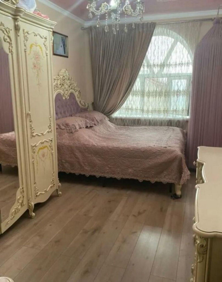 2-комн квартира Новоселов ул, 3