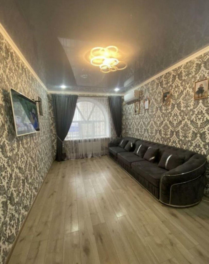 2-комн квартира Новоселов ул, 3