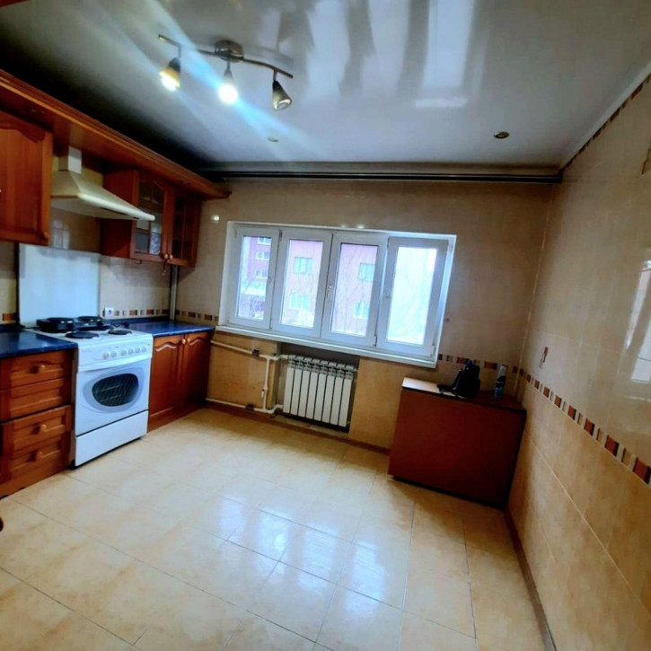 1-комн квартира Нежнова ул, 72 1-комн квартира Нежнова ул, 72
