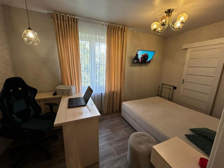 2-комн квартира Московская ул, 60 2-комн квартира Московская ул, 60
