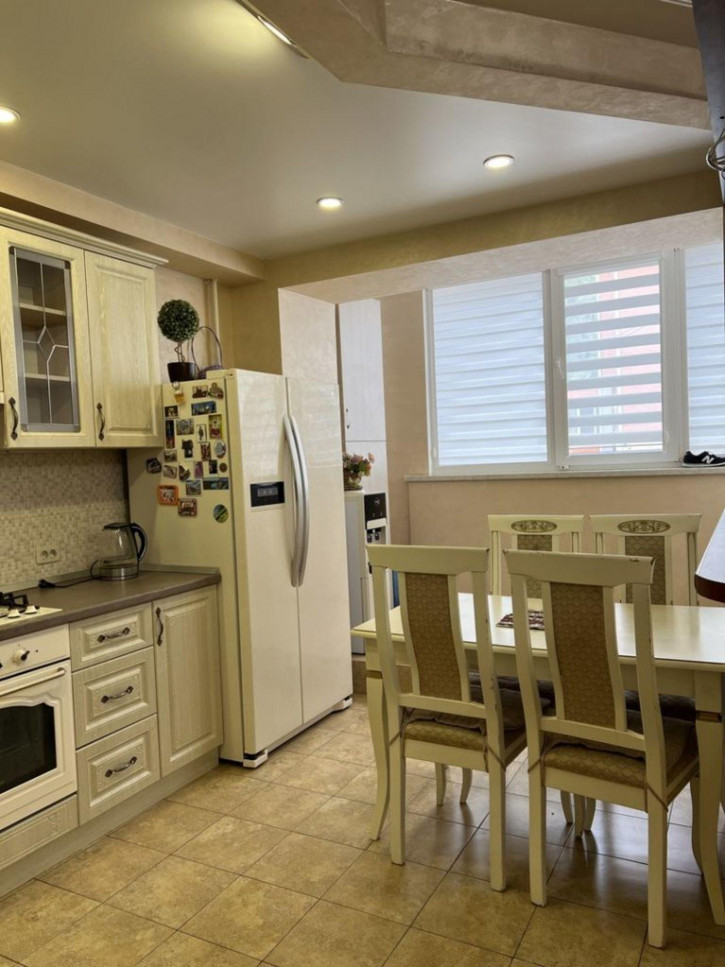 3-комн квартира Егоршина ул, 4