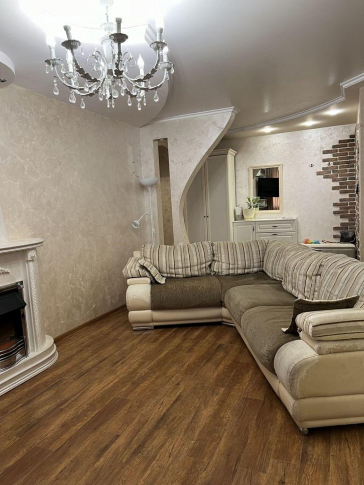 3-комн квартира Егоршина ул, 4