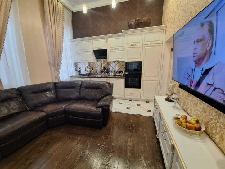 3-комн квартира Козлова ул, 22