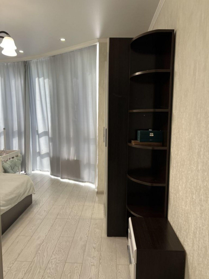 3-комн квартира Нежнова ул, 52