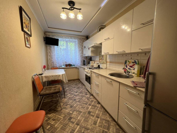 2-комн квартира Теплосерная ул, 123А