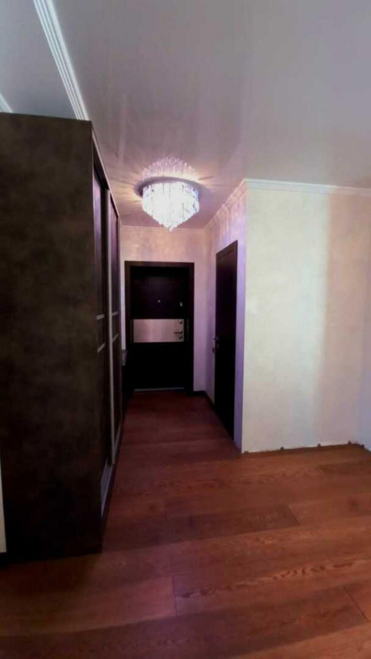 3-комн квартира Первомайская ул, 92к4