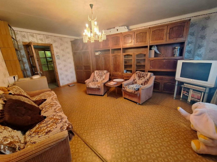 4-комн квартира Панагюриште ул, 18