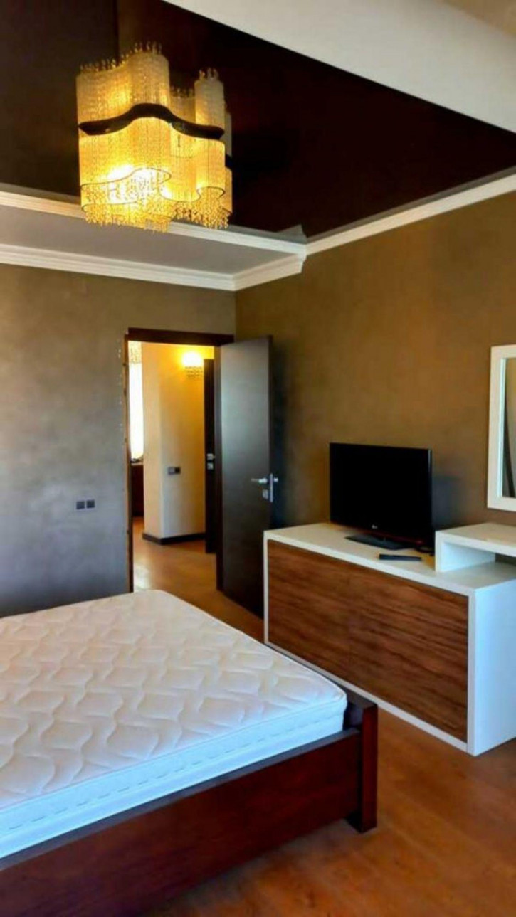 3-комн квартира Первомайская ул, 92к4