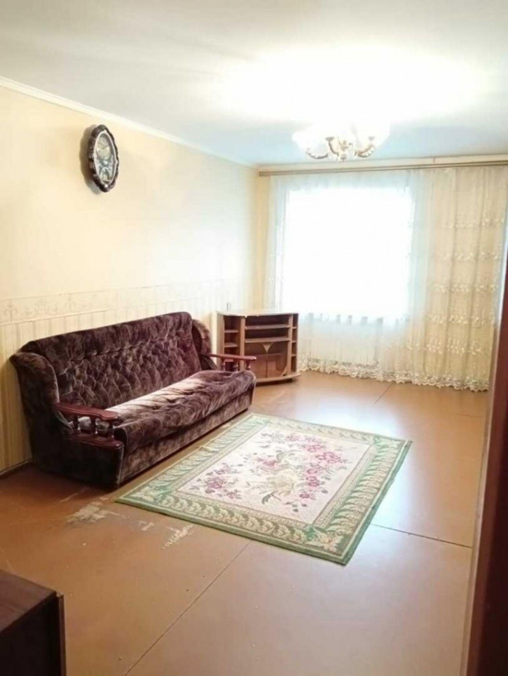 3-комн квартира Дружбы ул, 43