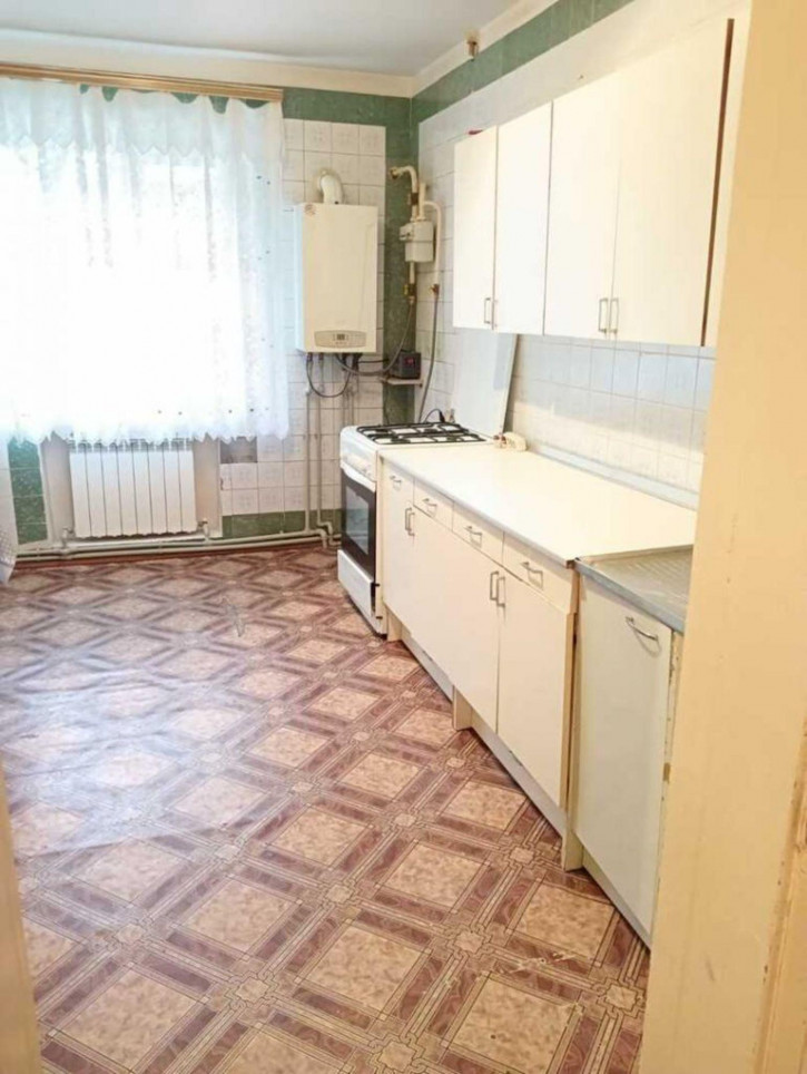3-комн квартира Дружбы ул, 43