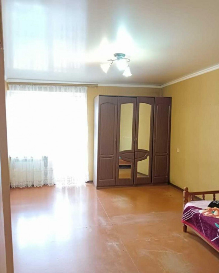 3-комн квартира Дружбы ул, 43