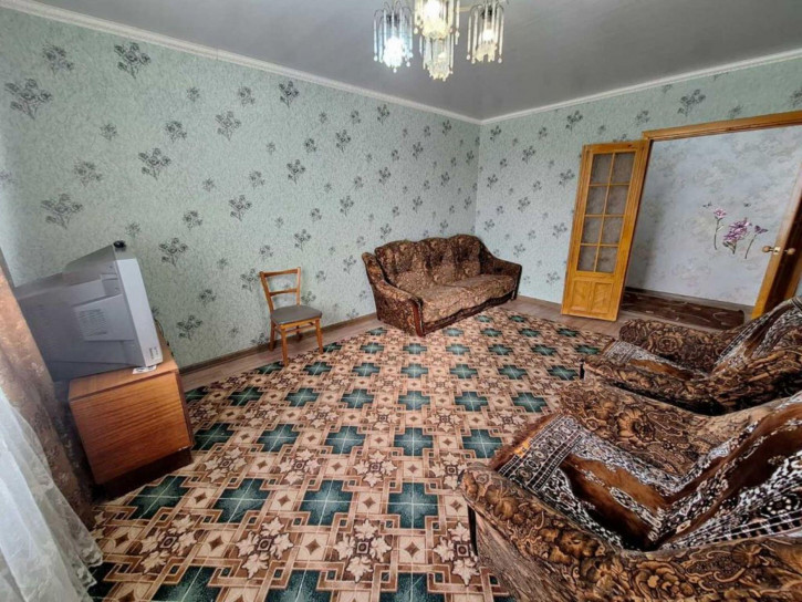 3-комн квартира Ессентукская ул, 72