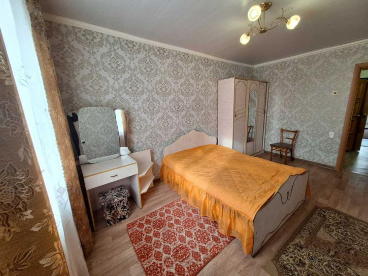 3-комн квартира Ессентукская ул, 72