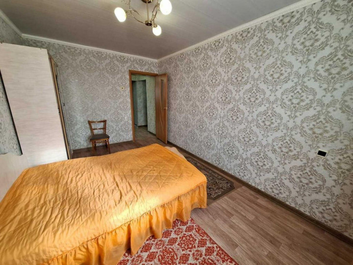 3-комн квартира Ессентукская ул, 72