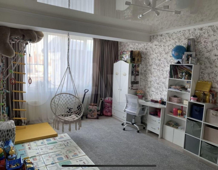 2-комн квартира Шмидта ул, 72/1