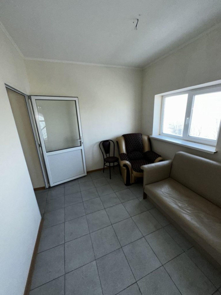 Помещение свободного назначения Кузнечная ул, 8