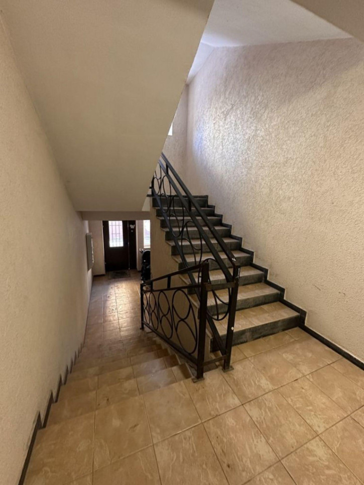 2-комн квартира Кленовая роща ул, 3