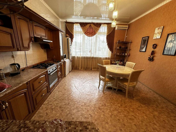 Коттедж/дом Октябрьская ул Коттедж/дом Октябрьская ул