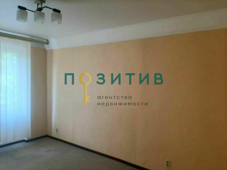 3-комн квартира Восстания ул, 98