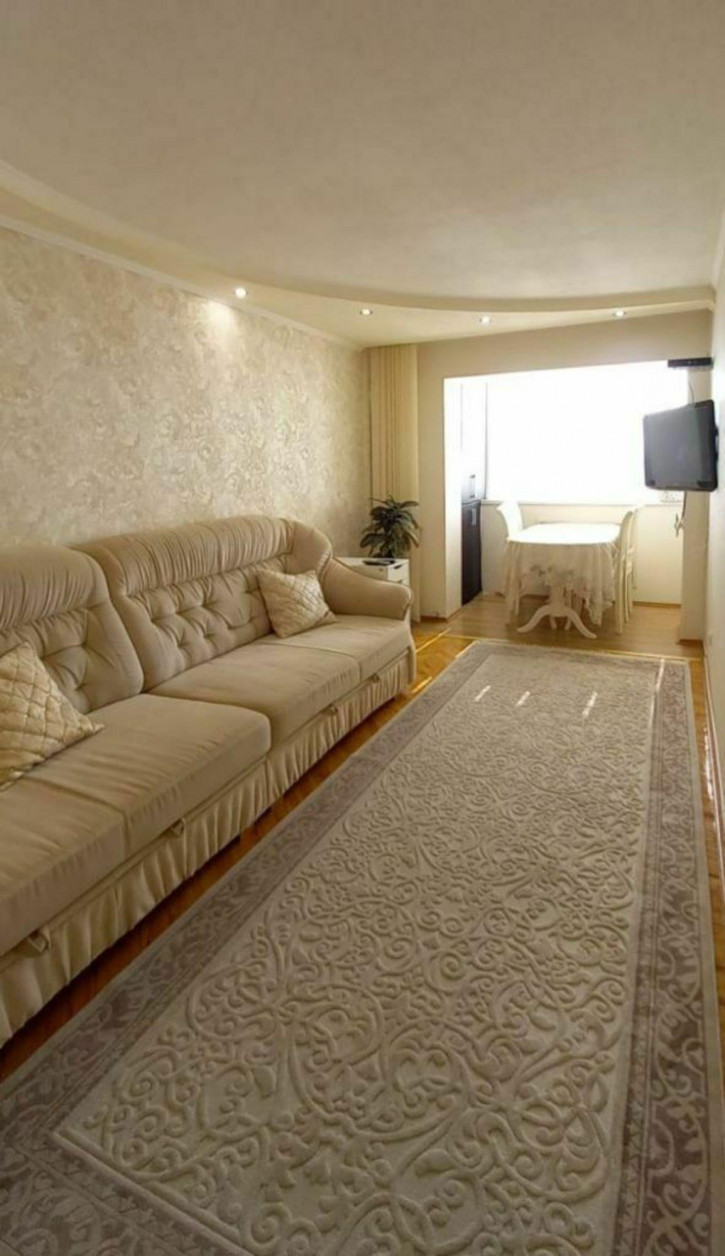 3-комн квартира Кучуры ул, 18