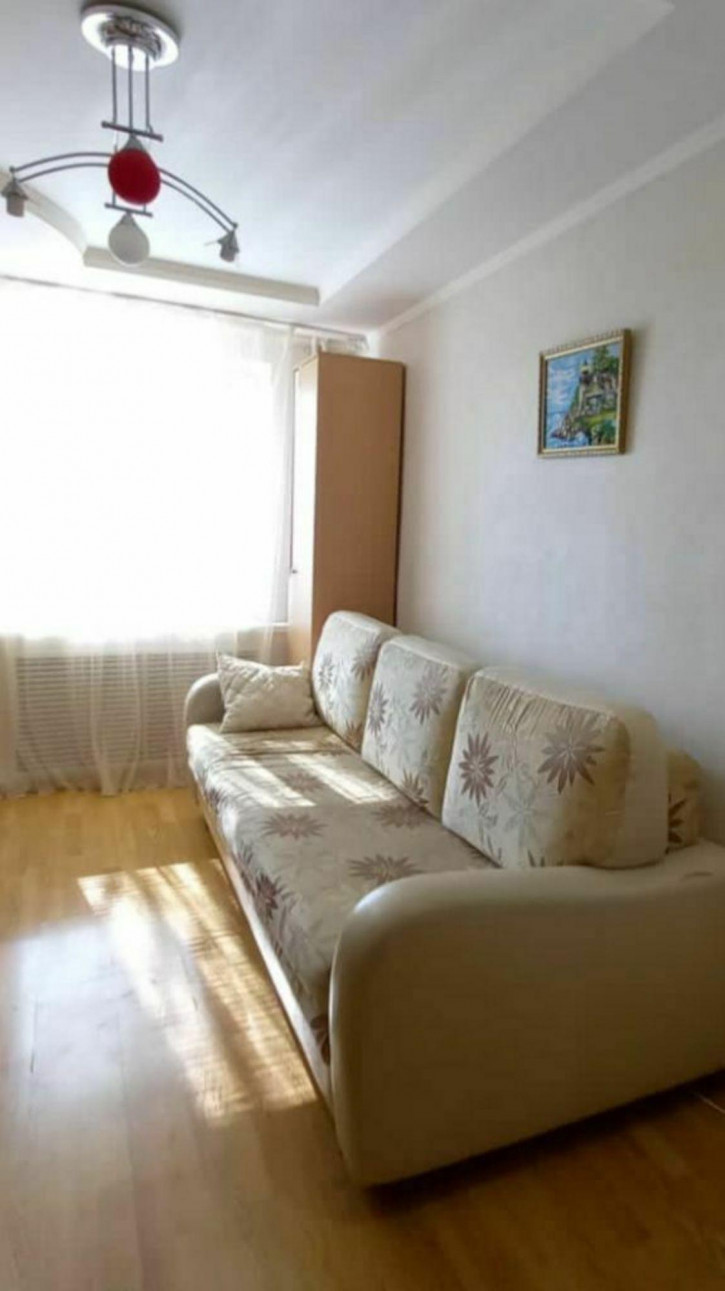 3-комн квартира Кучуры ул, 18