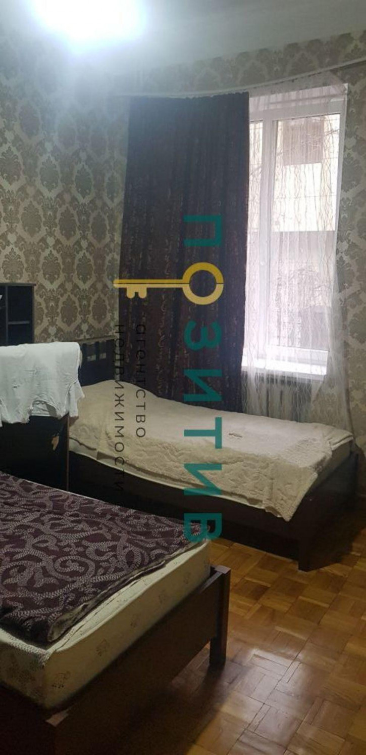 3-комн квартира Калинина ул, 90