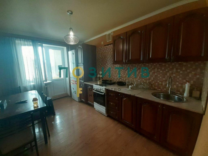 3-комн квартира Пестова ул, 22