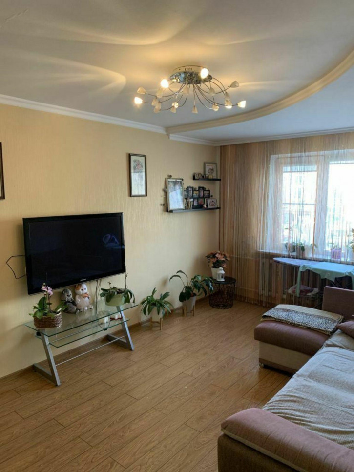 4-комн квартира Панагюриште ул, 18